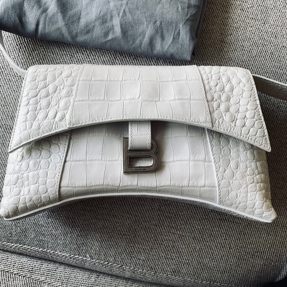 - NEW Balenciaga Downtown Medium Shoulder Bag Crocodile Embossed AX4 - Picture 8 of 14